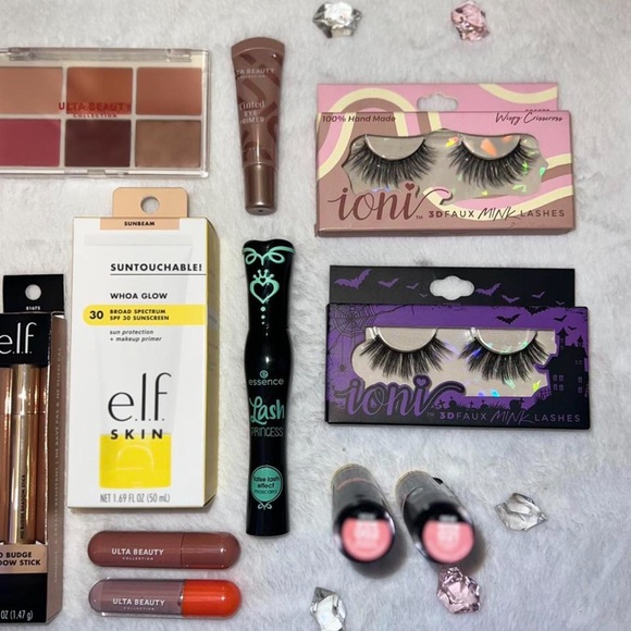 makeup bundle - Picture 3 of 3